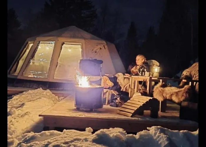 אוהל מפואר Torshaug Glamping *